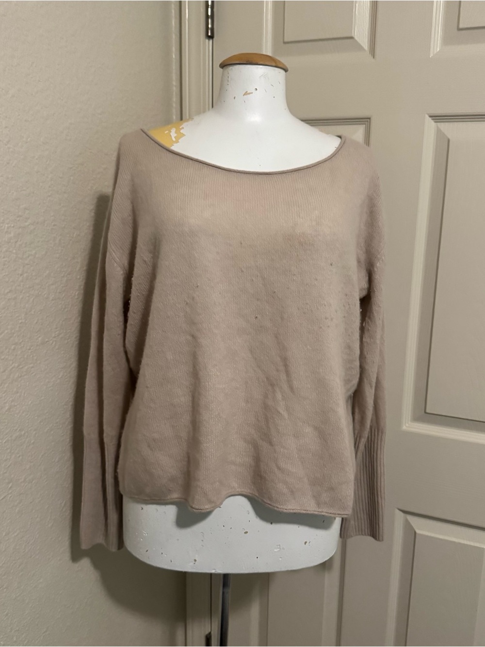 NAADAM Sweater Womens Beige 100% Cashmere Boat Neck Lightweight Knit Pullover L